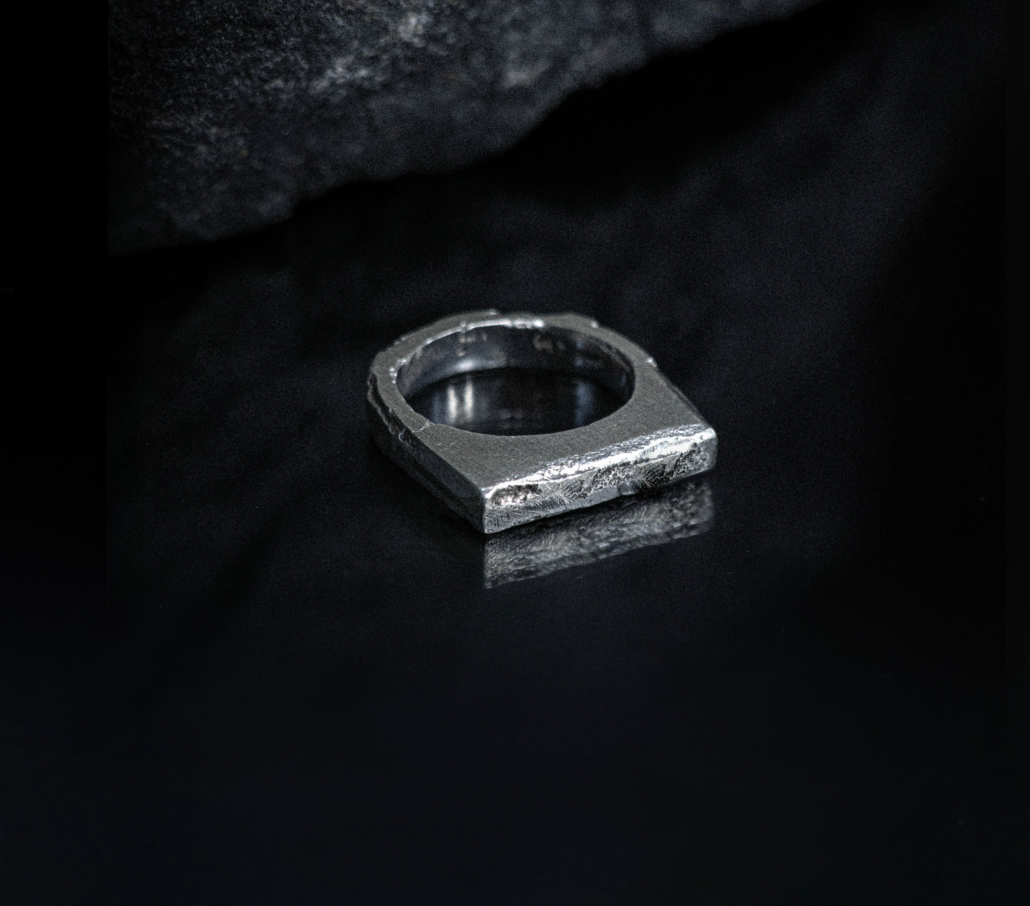 BLADE RING